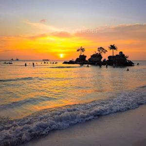 Moonlight Breeze Inn Boracay