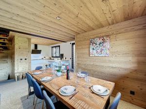 Chalets Chalet de luxe avec vue Mont Blanc et parking - FR-1-560-150 : photos des chambres