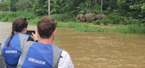 Sukau Village View Stay & Backpackers