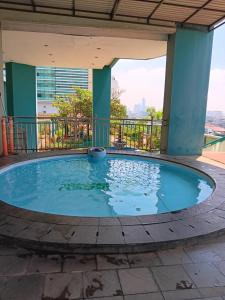 Apart Green Central Full furnish