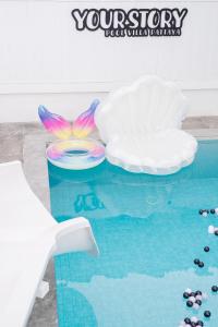 Your Story pool villa