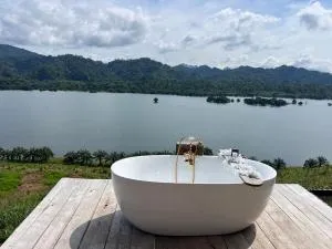 petruntee resort - 桑卡武里