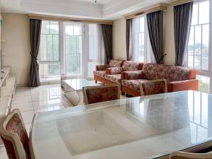 Luxury 2BR Apt Menteng with Pool, Wi-Fi, Gym by 2ndHome