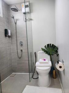 ทีพักติดหาดแหลม​แม่พิมพ์​Mantra Condo​ Rayong​