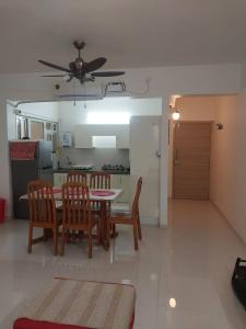 Pool view 1 BHK 10 min from beach