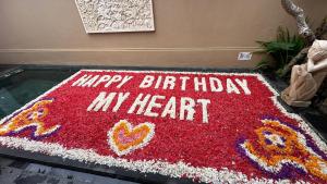 Pool Villa with Pool Flower Decorations in Bali - DAY USE 6hrs and Pickup-Dropoff - by Grazie Bali