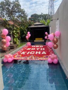 Pool Villa with Pool Flower Decorations in Bali - DAY USE 6hrs and Pickup-Dropoff - by Grazie Bali