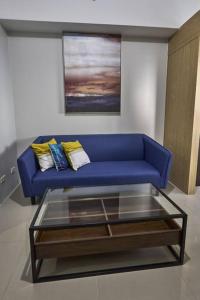 Spacious SM North Edsa Staycation Oasis with WIFI