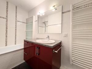 Résidence Burons - Appartement lumineux · Centre station · Balcon MAE-0404