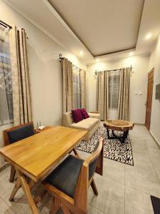 Moshi Epic Accommodation