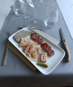 Hotels CONTACT HOTEL LE BOIS SAUVAGE : photos des chambres