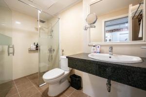 Phòng Tiêu Chuẩn Giường Đôi (Standard Double Room)