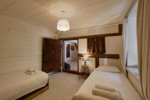 Appartements Beautiful 3 Star renovated Apt Sleeps 7 : photos des chambres