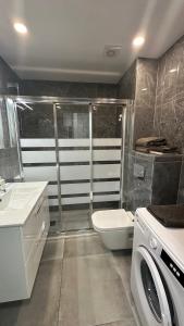 Top Studio in Las Arenas, 4 OG, seitlicher Meerblick, im Herzen von Playa del Ingles, Gran Canaria