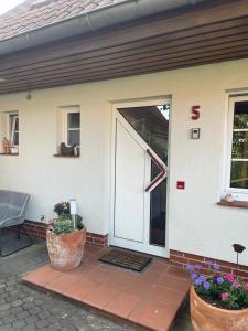 Twenge Retreat - Haus Nähe Stadt und Flughafen mit Garten, 3 Zimmer, TV, Küche, Bad und Netflix