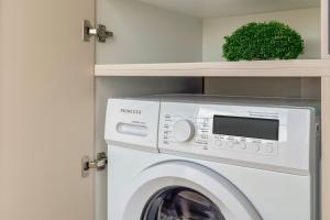 AéNaos Luxury Villa with Pool in Galatas