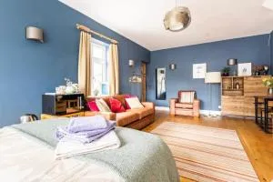 Kingswood - Elmers End