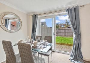 Stunning 2BR Home with Private Garden, Near Airport & MET Office