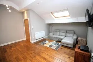 Sheffield City Retreat - Modern Apartment - Longley