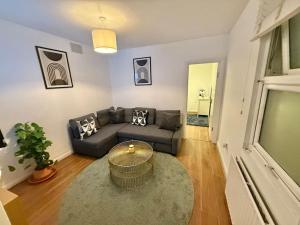 Hammersmith One-Bedroom Garden Apartment