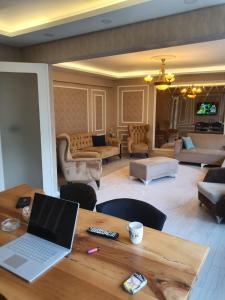 Harika Konumda Aileye Uygun Paylasımlı Hostel Oda