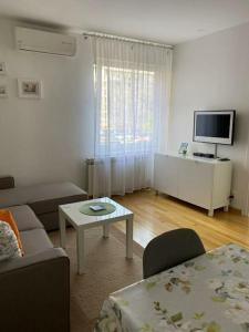 Apartment Lomea NADA