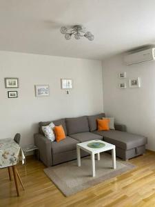 Apartment Lomea NADA