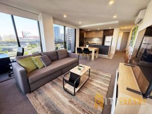 Posh in Phillip - 2bd 2bth Apt