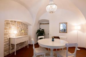 Pepas Antique Boutique, Heritage Apartment