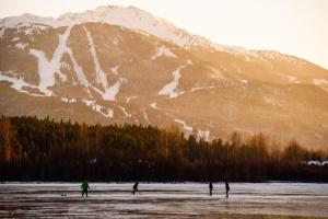 Black Tusk - Top Floor, Best Location, Mtn Views