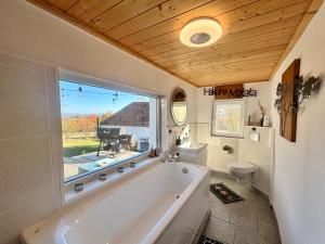 Cozy little Dreamcatcher jacuzzi incl