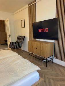 One Room Apartment- Self Check-in 24h
