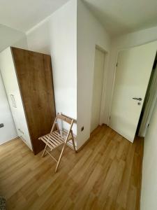 Apartment and rooms Špes