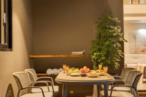 Lindsay Manor RAGA 4BHK Private Pool 1KM Beach