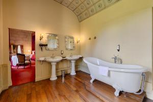 Hotels Chateau De La Bourdaisiere : photos des chambres