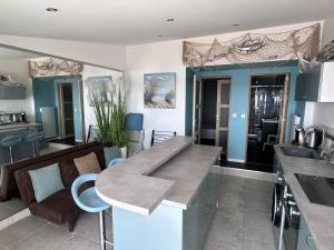 Panoramique mer, T2 climatisé neuf avec stationnement à 200 m du village - FR-1-768-55