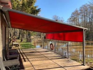 Unieke chalet aan het water