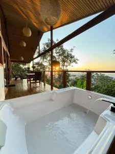 Sunset Serenata - 米卡