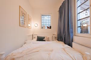 Company Mansion with Cinema & Balcony Old Town