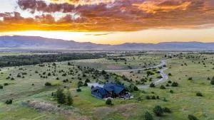 Mountain Sanctuary - 普雷