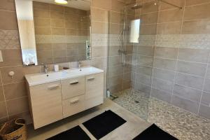 Maisons de vacances Maison de campagne a Montignac-Lascaux : photos des chambres