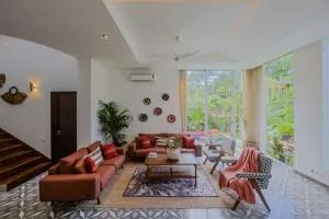 Presidential Luxury Villa Anjuna with Private Pool and Dedicated Caretaker - Old Goa