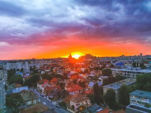 Luxurious Penthouse with fantastic views!