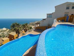 Apartment Miramar 5 mins from beach & 180 sea views