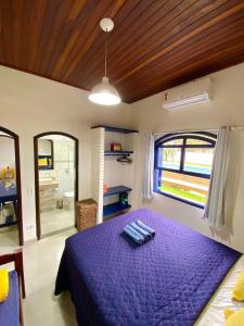 CASA PARATY · linda piscina, bilhar, campo de futebol, em condomínio