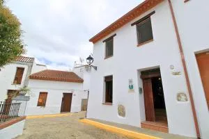 Casa del Río by SIERRA VIVA - Los Bravos