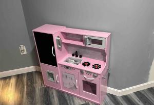 Brand New Luxury Old Port Home with Hot Tub - Fire Pit -Sleeps 10