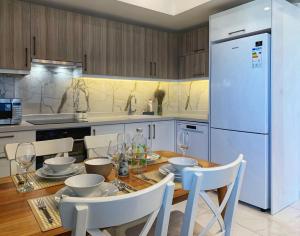 Cleopatra Beach Sunset Duplex