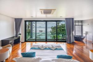 拉威Eva8 三卧海边别墅 近拉威海鲜市场