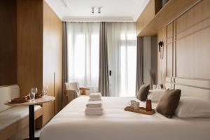 Love room avec Jacuzzi & Cinema-Gare Mont Parnasse